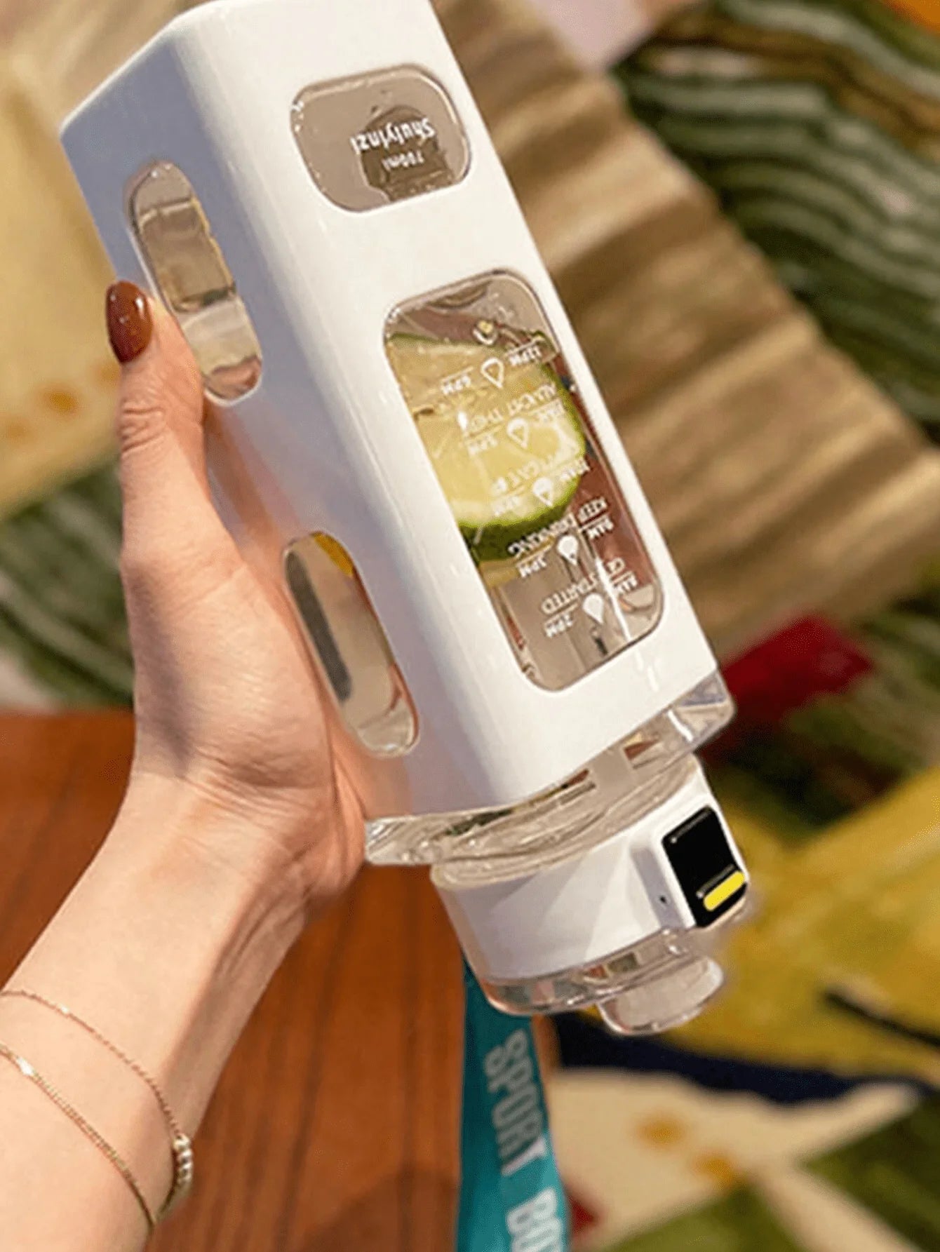Elegant Sports Bottle with Gradient Scale